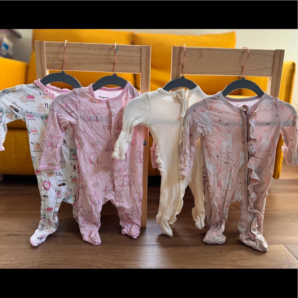 High quality-super girlie- newborn onesize bundle